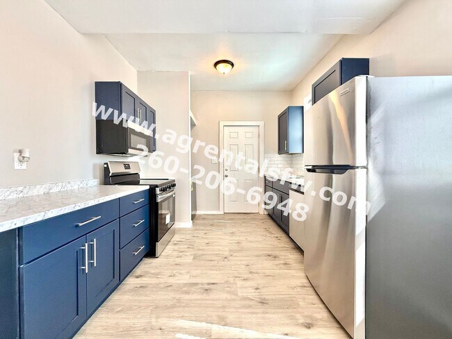 Building Photo - 3209 Fairfield Ave