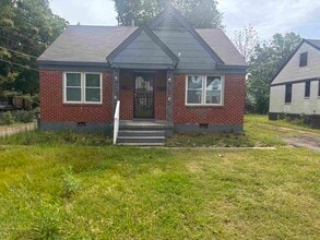 Building Photo - 2269 Longstreet Dr