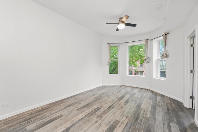 Building Photo - 1316 S Millard Ave