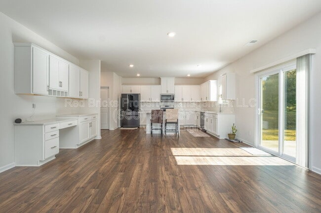 Building Photo - 10759 Adair Wds Dr