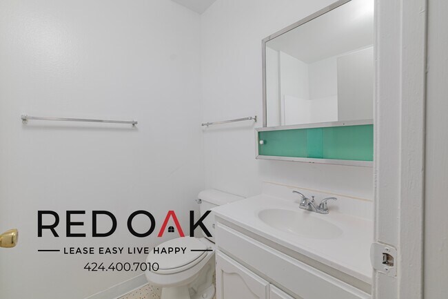 Building Photo - 1341 W 37th Pl