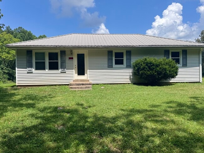 Primary Photo - 350 Tanyard Hollow Rd