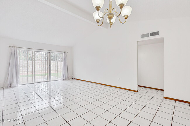 Building Photo - 10914 Pelhem Rd
