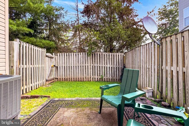 Building Photo - 12415 Selkirk Cir