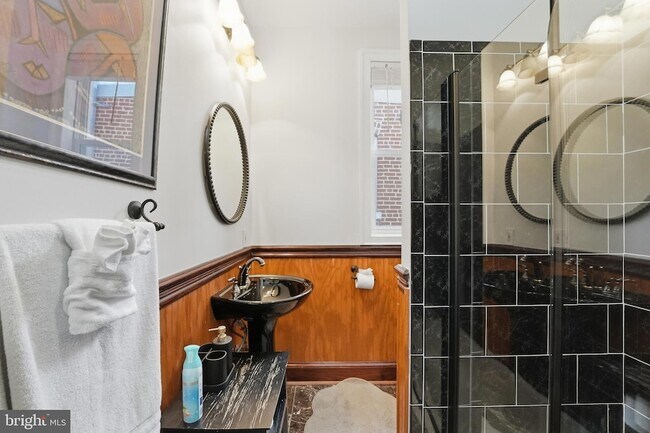 Building Photo - 56 Adams St NW