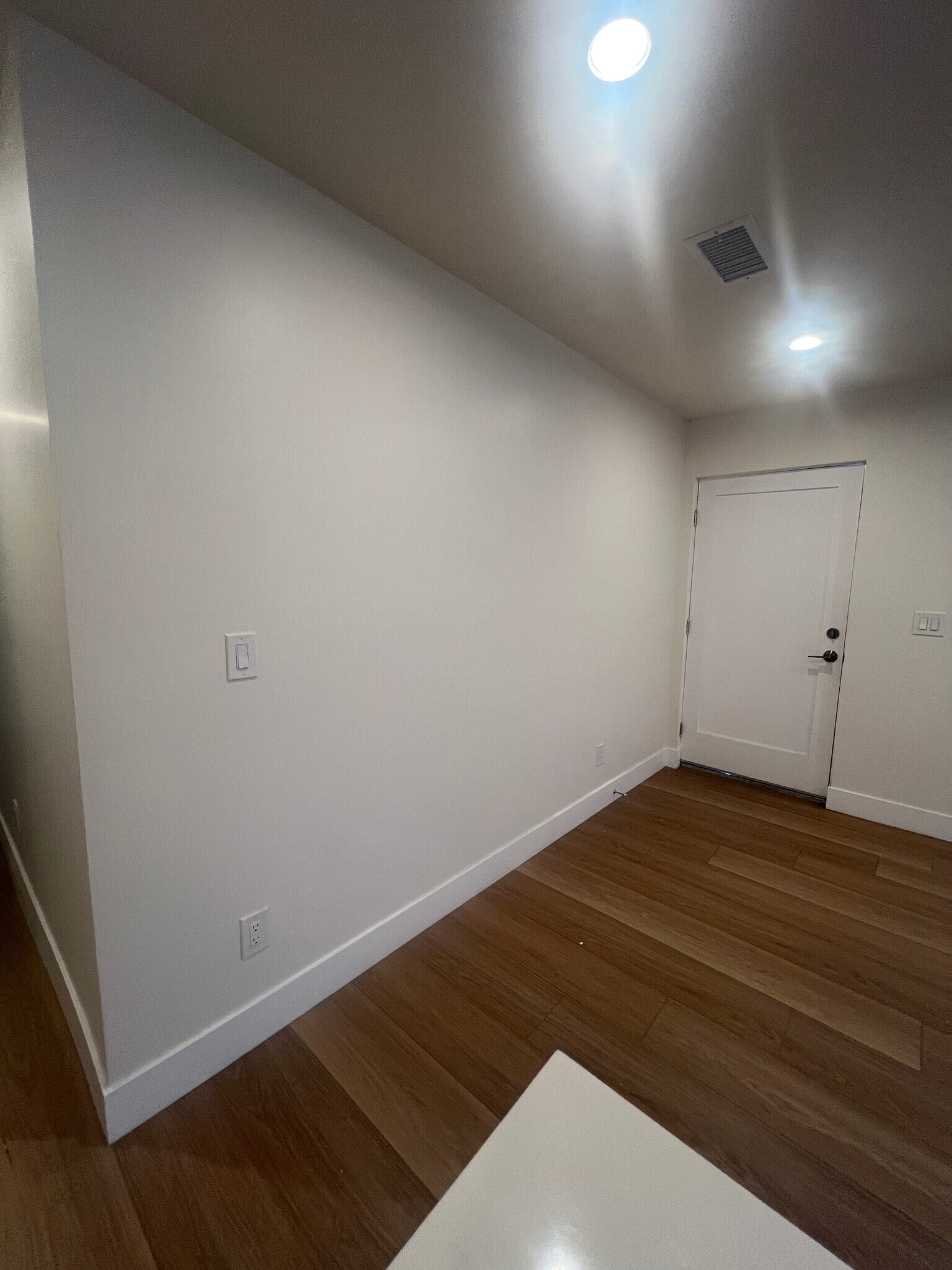 Building Photo - 266 Witmer St