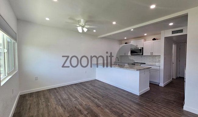 Building Photo - 1226 E Campbell Ave