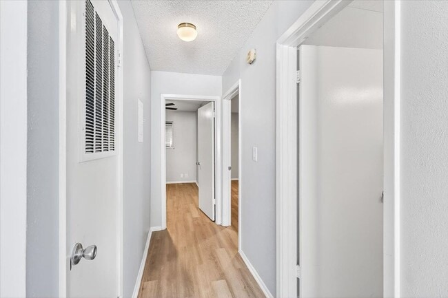 Building Photo - 6118 Hidden Cove