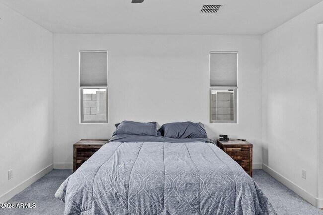 Building Photo - 40990 W Agave Rd