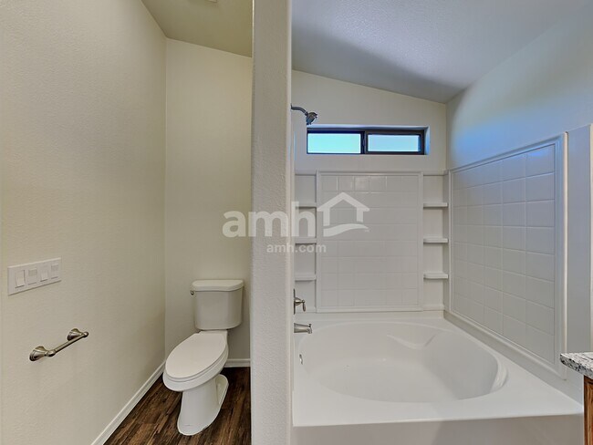 Building Photo - 7856 S Splinter Way