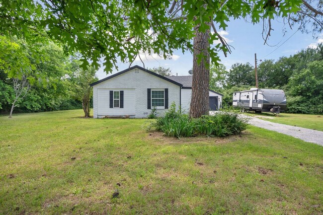 Building Photo - 4109 Brooks Baker Ave