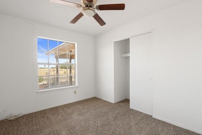 Building Photo - Beautiful brick home in the Vista Del Sol ...
