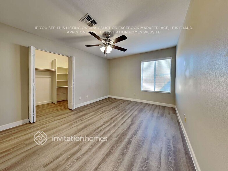 Building Photo - 1424 N Ashland