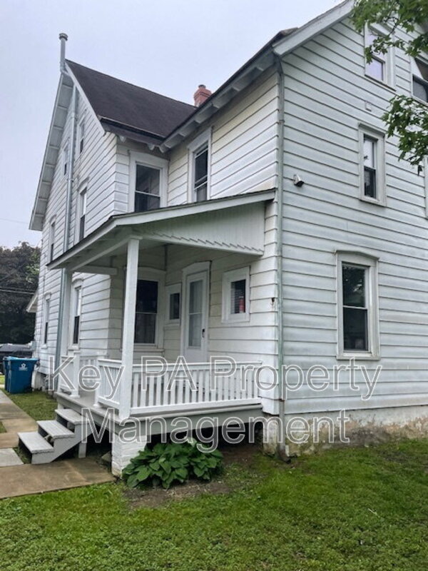 Building Photo - 471 Hodgson St