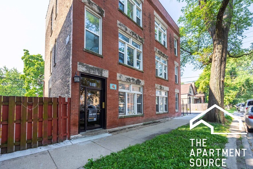 Building Photo - 1454 N Kedzie Ave