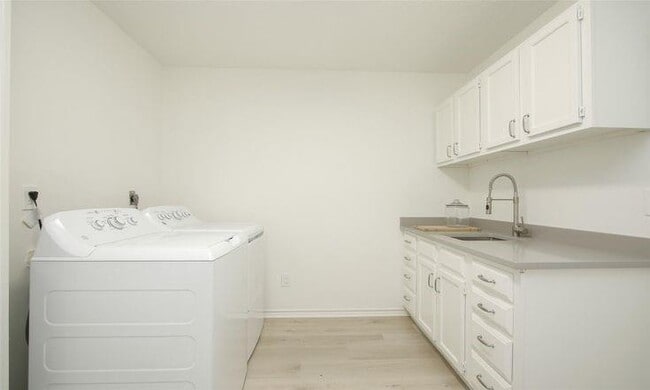 Building Photo - 12227 Gun Oak Pl