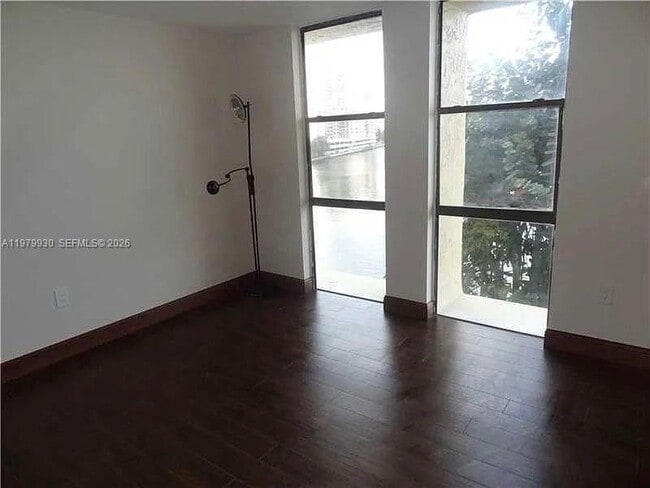 Building Photo - 17500 N Bay Rd