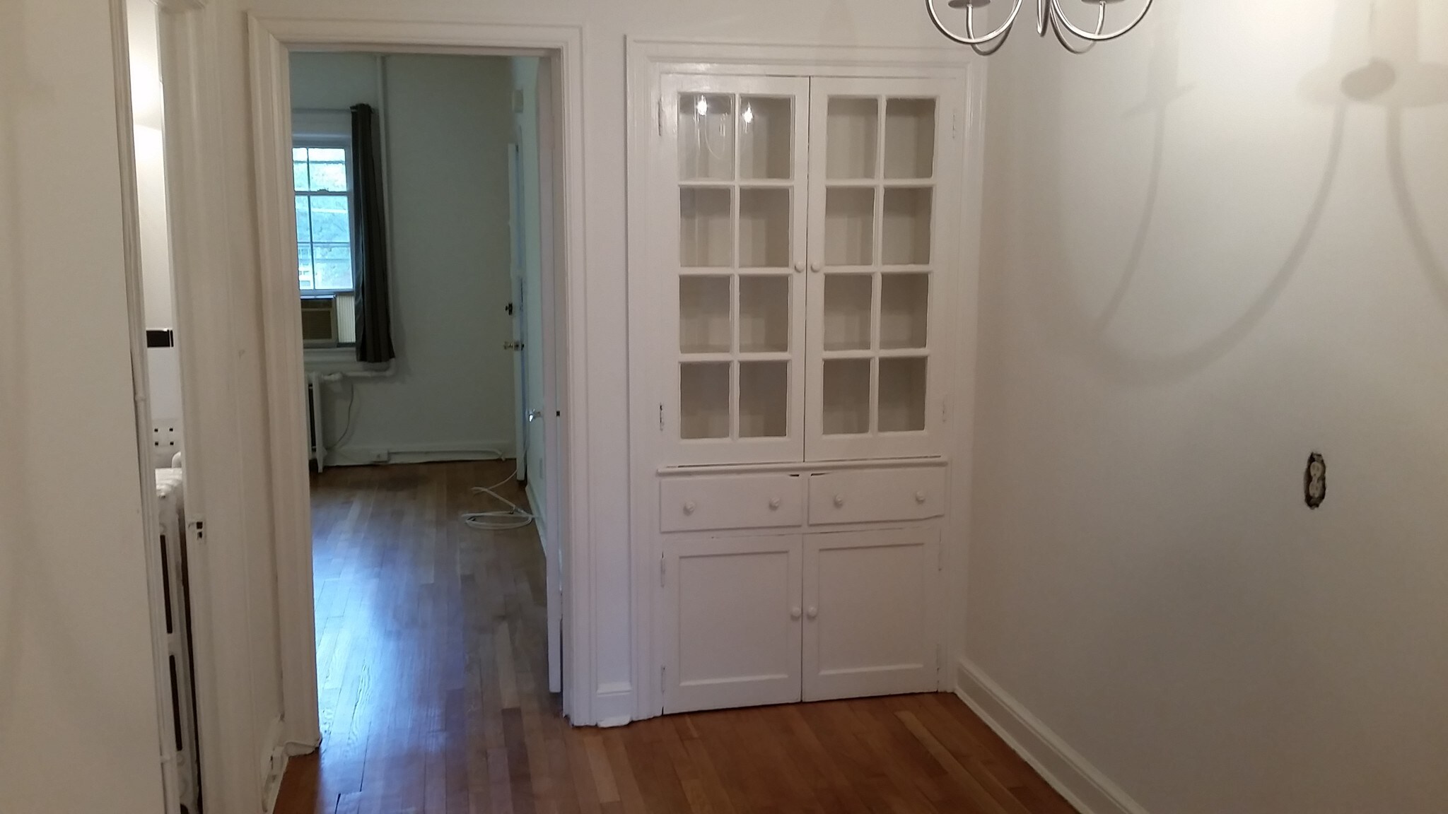 Dining Are - 2443 40th St NW