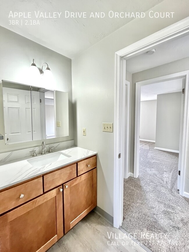 Building Photo - 910 Apple Valley Dr