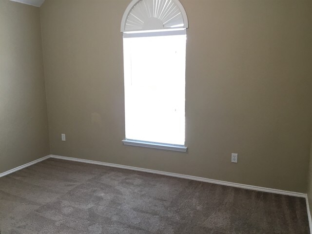 Building Photo - 4300 Brinker Ct