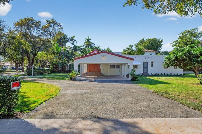 Building Photo - 1305 Alhambra Cir