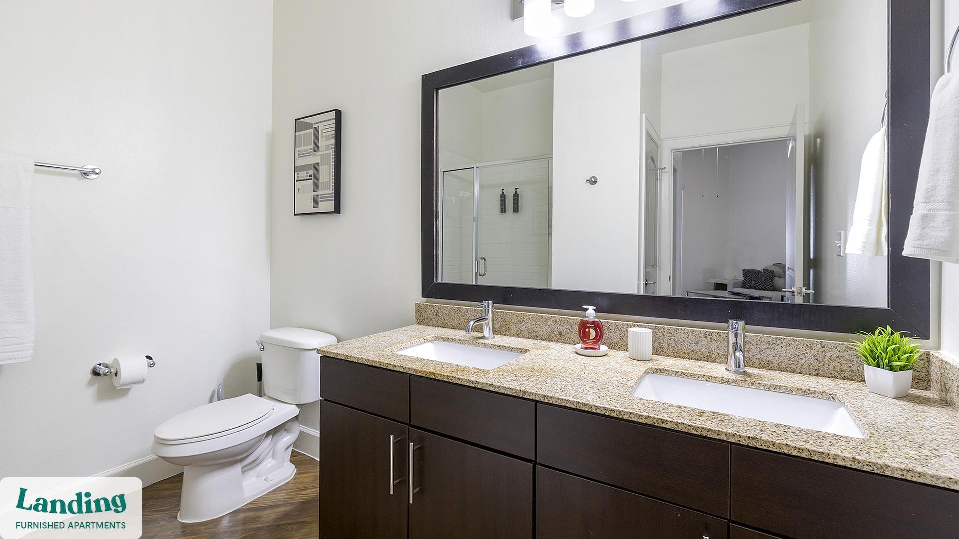 Building Photo - 5275 Town and Country Blvd