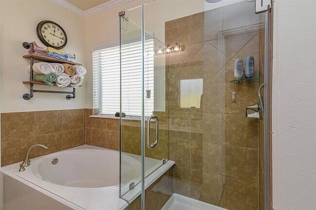 Primary Bathroom - 3035 Fir Meadow Ln