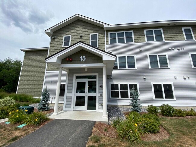 Primary Photo - 15 E Ridge Dr