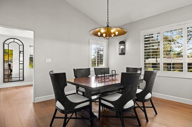 Building Photo - 118 Coronada Cir