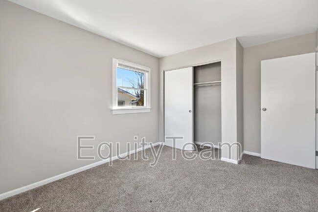 Building Photo - 517 Brunswick Dr