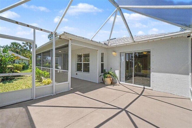 Building Photo - 369 Salvador Dr