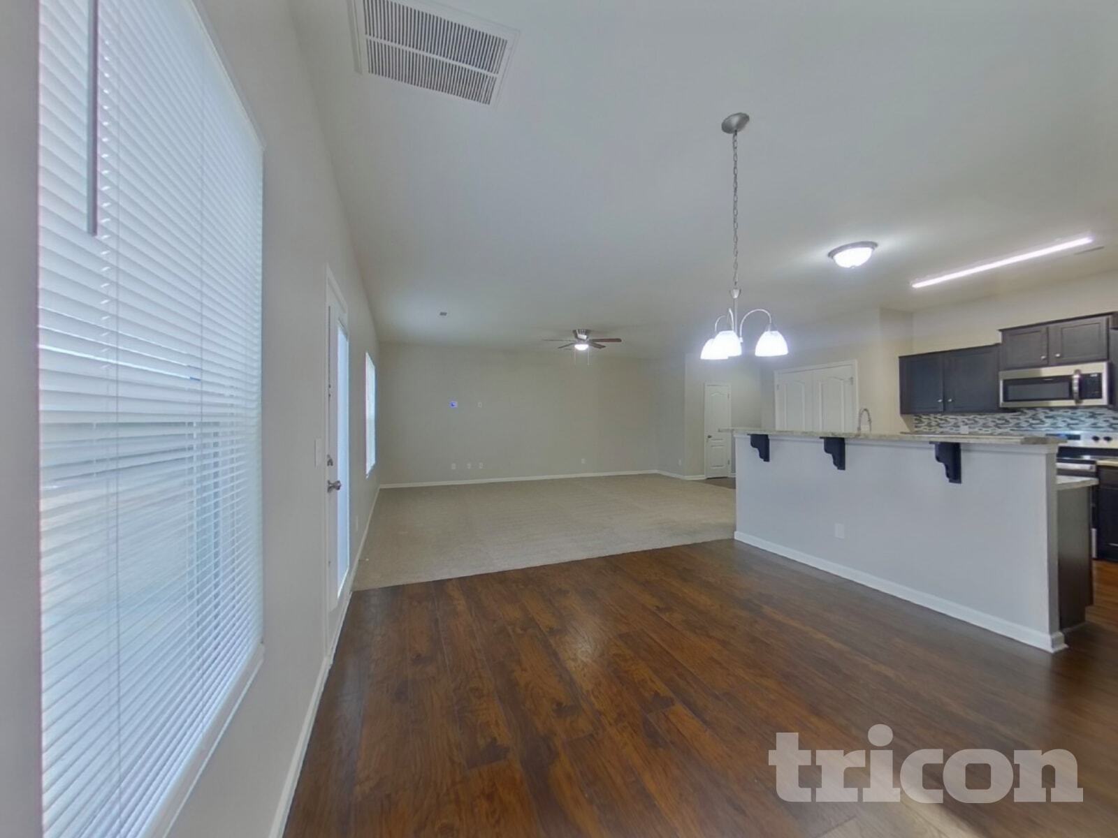 Building Photo - 11335 Breezehill Ln