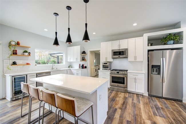 Building Photo - 1215 Bethlehem St