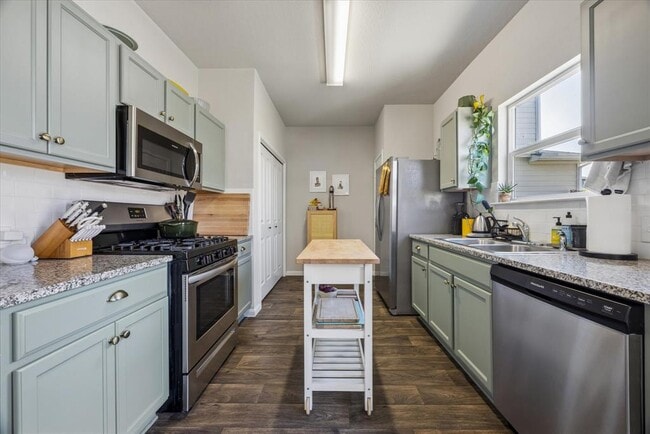 Building Photo - 2202 Arborside Dr