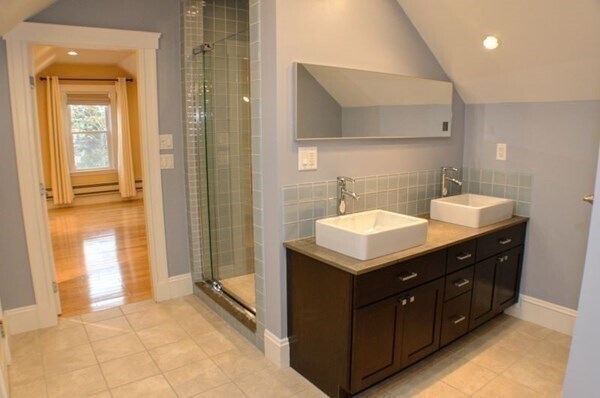 Building Photo - 16 Fairmont St