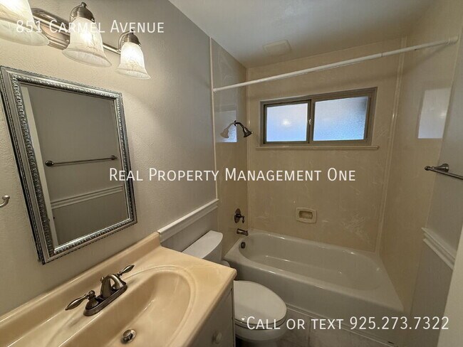 Building Photo - 851 Carmel Ave