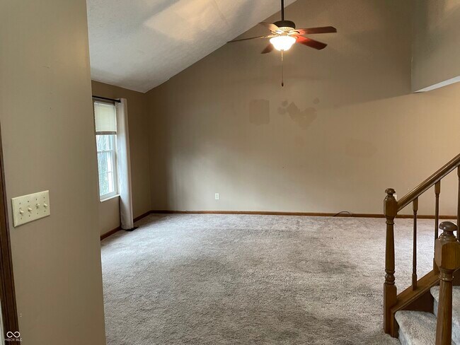 Building Photo - 9161 Champton Dr
