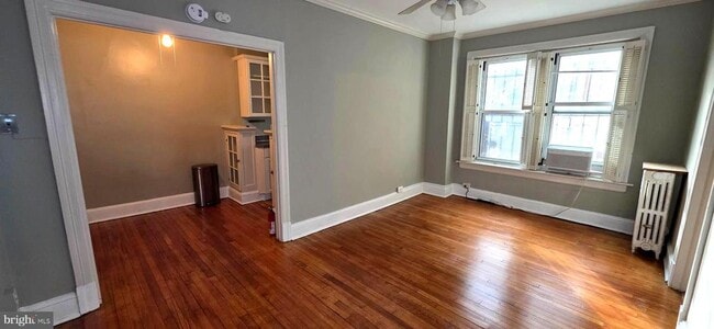 Building Photo - 1954 Columbia Rd NW