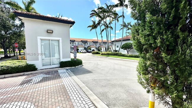 Building Photo - 8102 SW 118th Pl