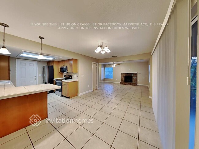 Building Photo - 622 Lake Dexter Cir