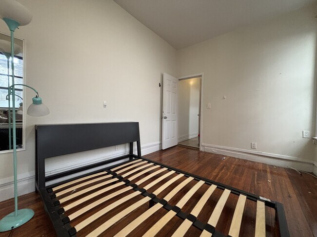 Floorplan - 182 Claremont Avenue