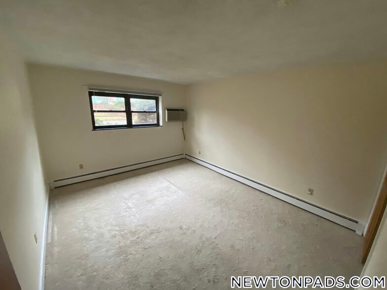 Building Photo - 278 Grove St