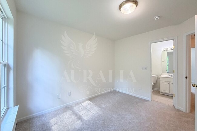 Building Photo - 112 Huntersville Rd