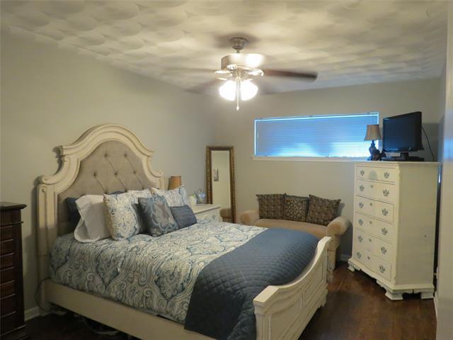 Building Photo - 10903 Lake Gardens Dr