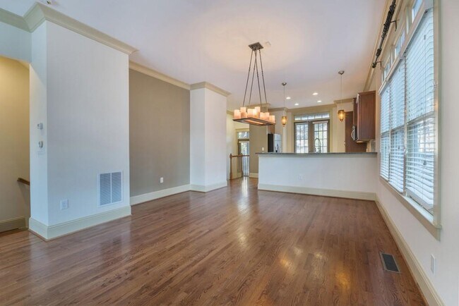 Building Photo - 4685 Dogwood Aly