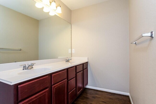 Building Photo - 21223 Fox Orchard Ct