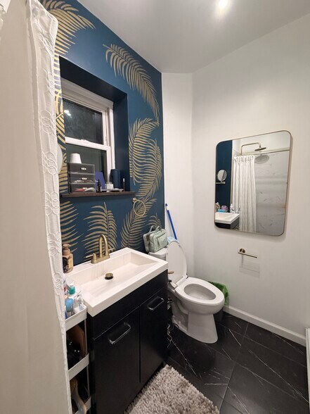 Building Photo - 2706 Bridge St