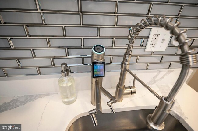 Building Photo - 2376 Generation Dr