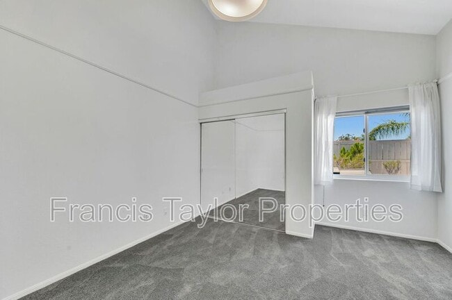 Building Photo - 12865 Palisades Ct
