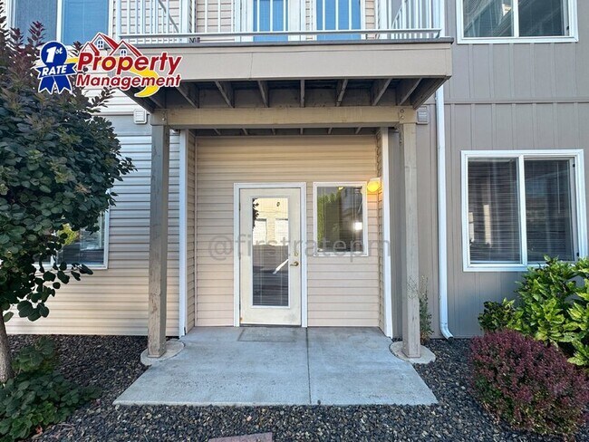 Building Photo - 272 W Mallard Dr